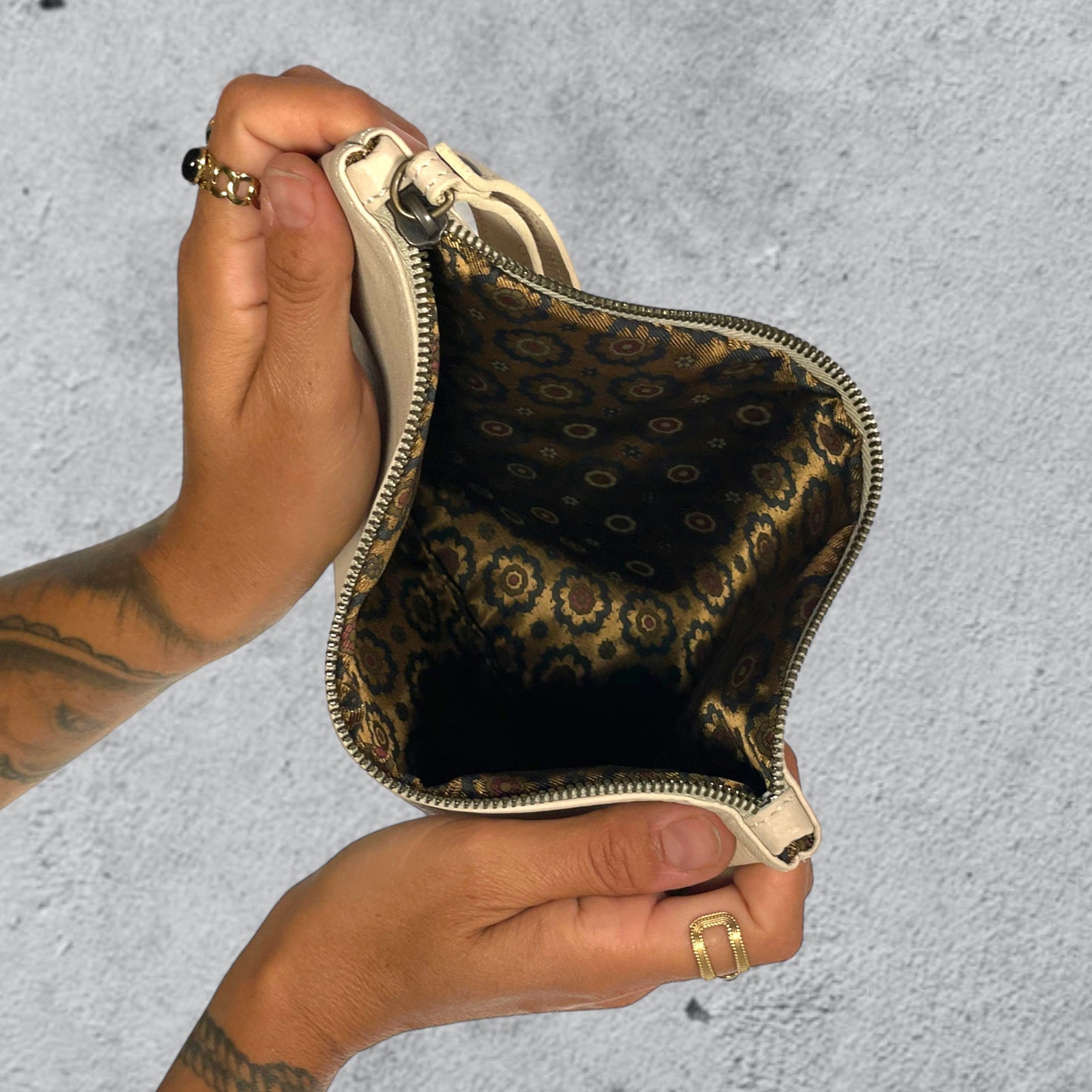 Hand Bag_limited / cream