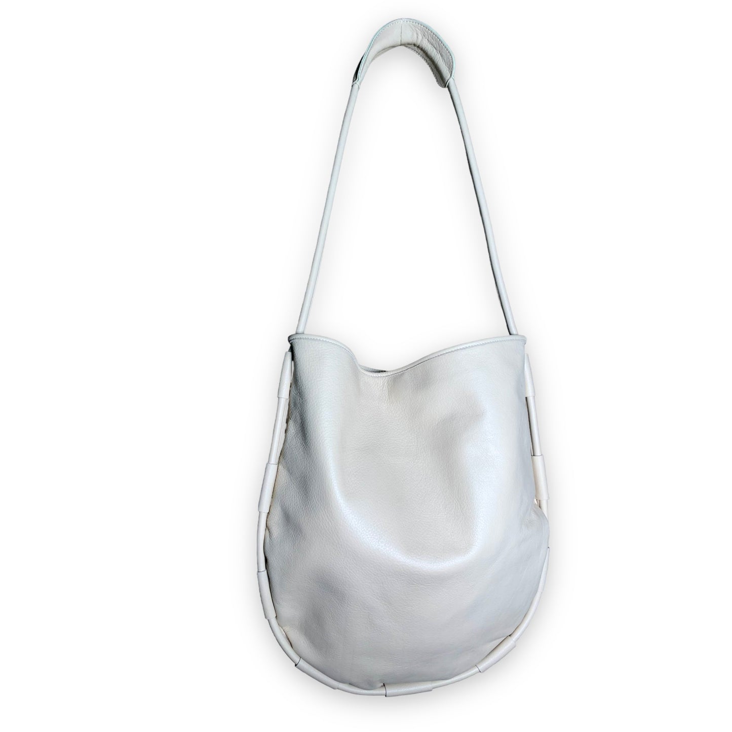GHILI Pelle // VIT. Cream