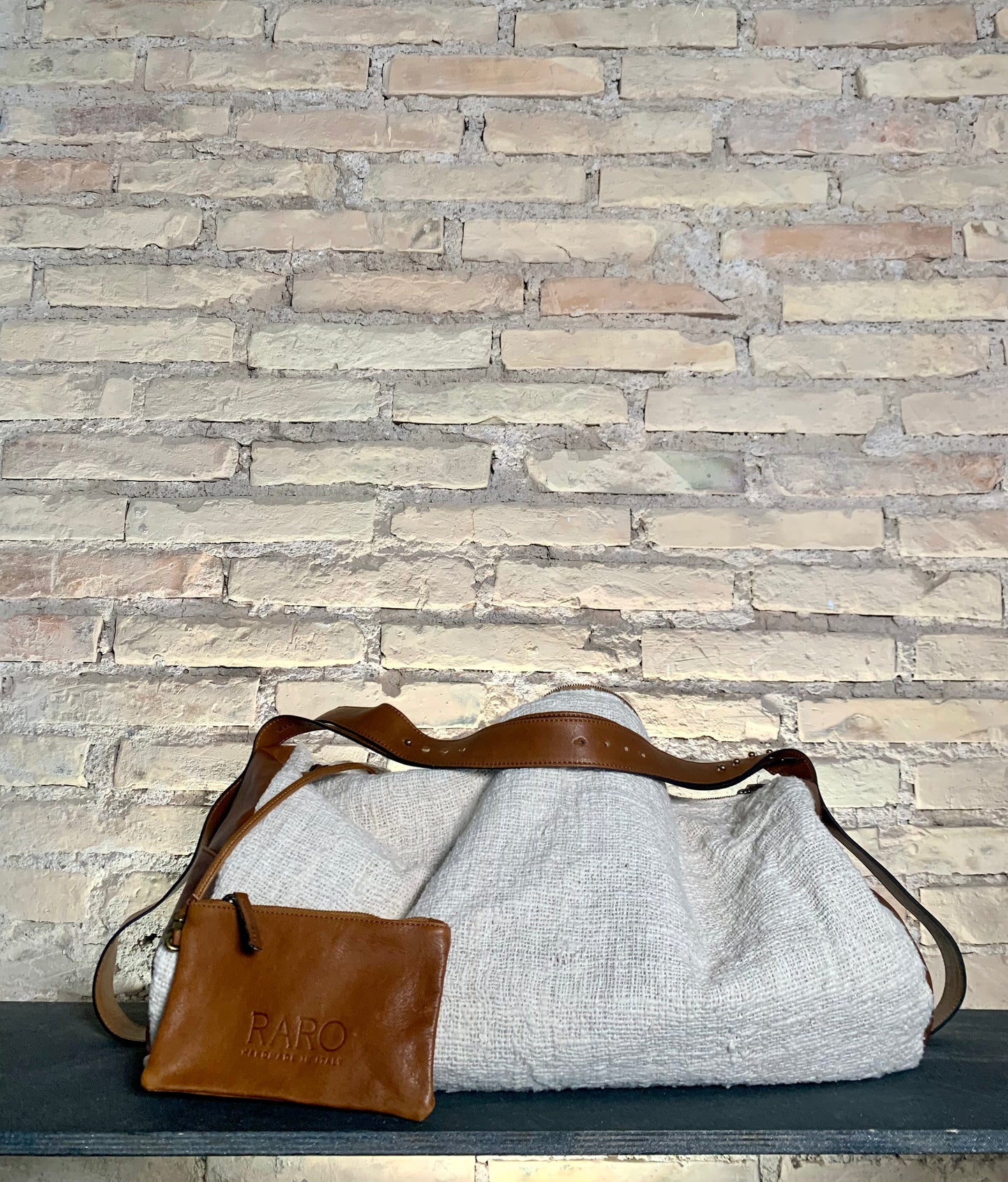 maxi bag FLO • cuoio / Ecru