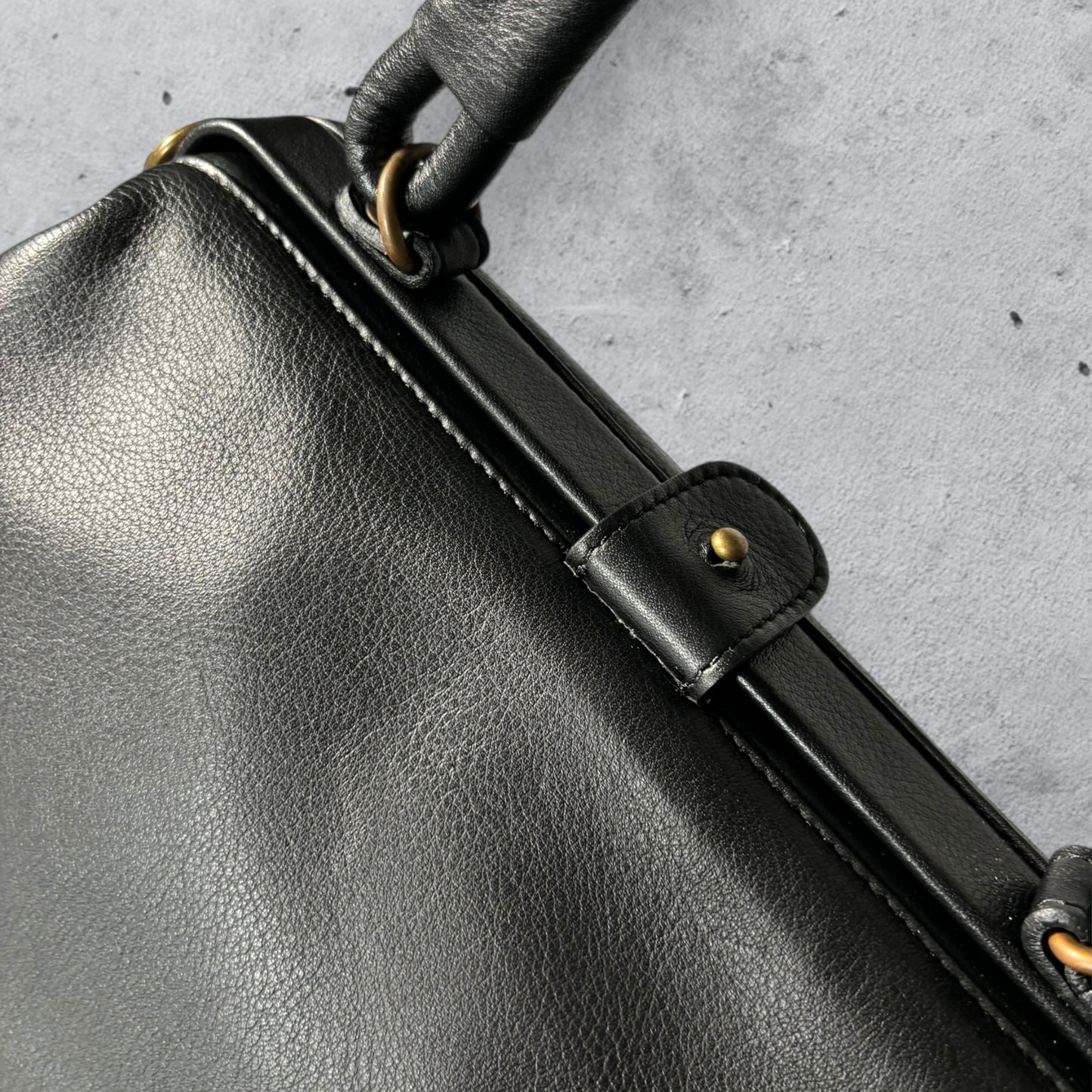 shoulder bag MISSI • nero