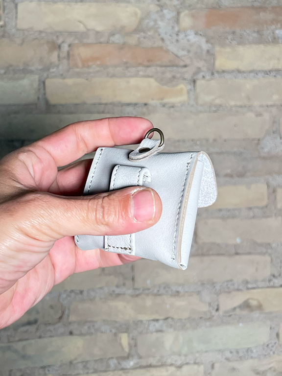 Pod Case • cream