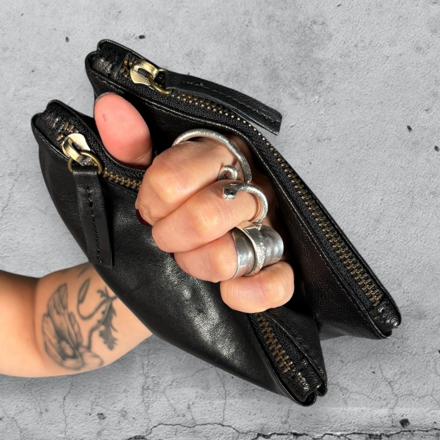 borsa da polso ZELDA • nero lavato