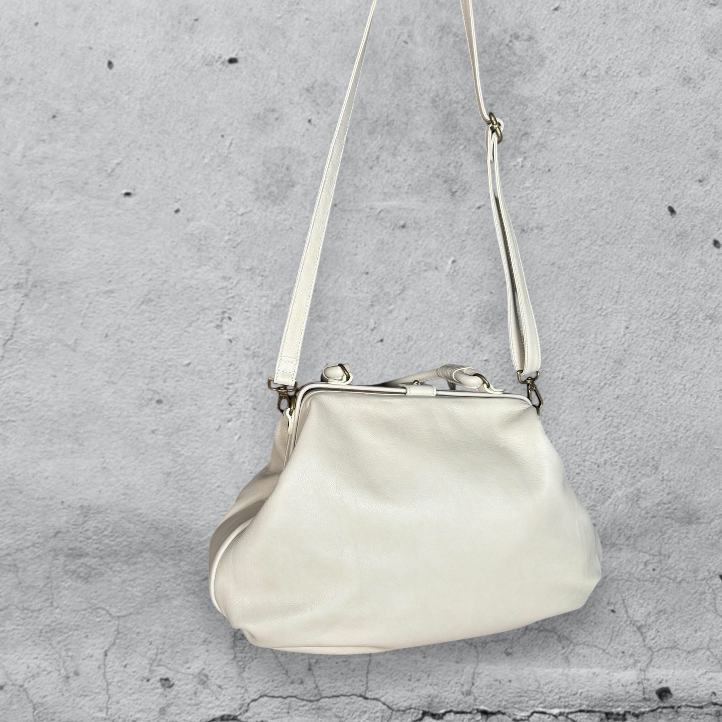 shoulder bag MISSI • cream